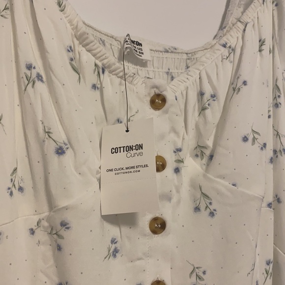 White Floral Curve Cotton On Dress - Picture 2 of 7